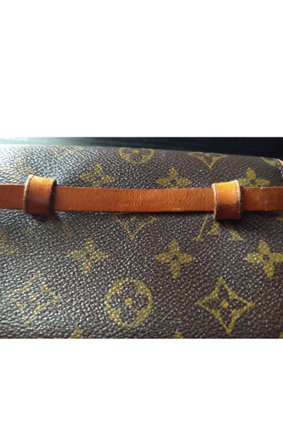 Louis Vuitton Monogram Pochette Florentine XS